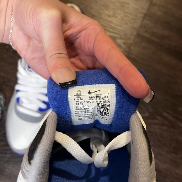 Brand new Nike Air Max - Picture 3 of 7